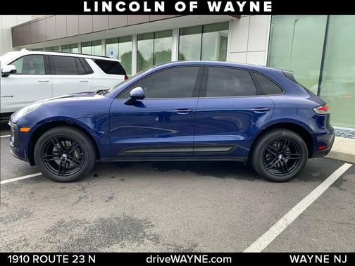 2023 Porsche Macan T