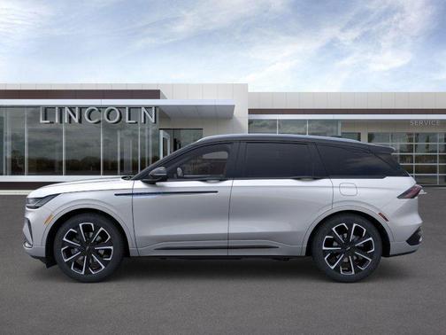 2025 Lincoln Nautilus Reserve