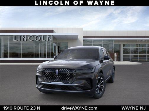 Infinite Black Metallic 2026 Lincoln Nautilus Premiere