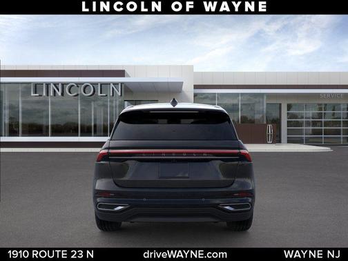 Infinite Black Metallic 2026 Lincoln Nautilus Premiere