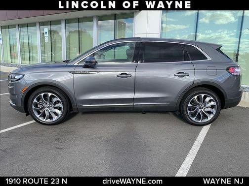 2022 Lincoln Nautilus Reserve