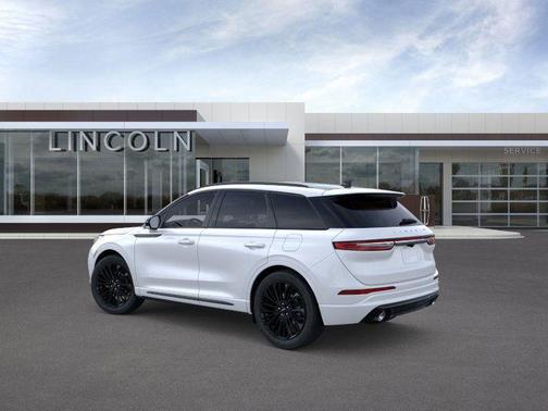 2025 Lincoln Corsair Premiere