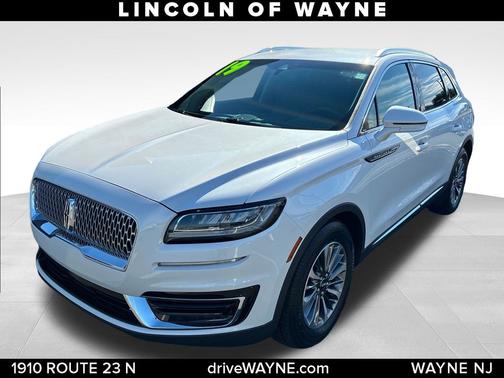 White Platinum Clearcoat Metallic 2019 Lincoln Nautilus Select