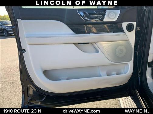 2022 Lincoln Navigator L Black Label