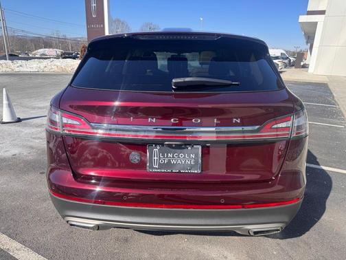 2022 Lincoln Nautilus Reserve