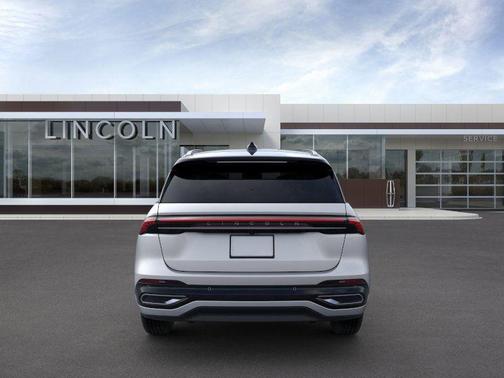 2025 Lincoln Nautilus Reserve
