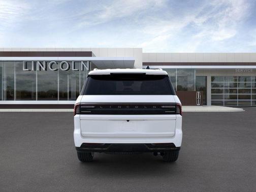 2025 Lincoln Navigator Black Label