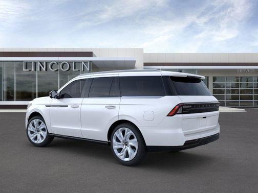 2025 Lincoln Navigator Black Label