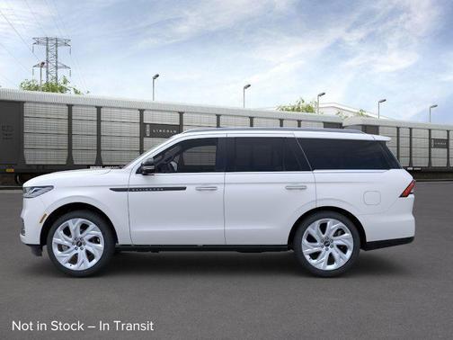 2025 Lincoln Navigator Black Label