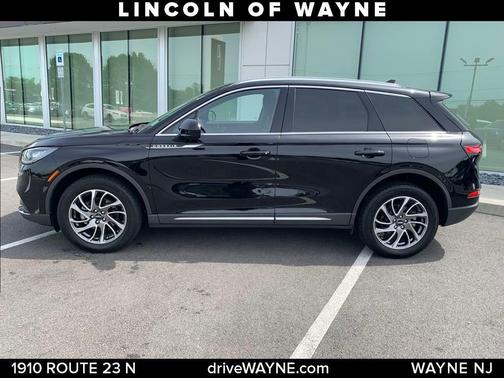 2022 Lincoln Corsair Standard