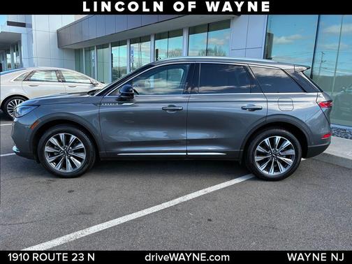 Gray Metallic 2022 Lincoln Corsair Reserve