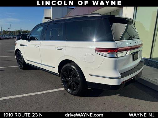 2022 Lincoln Navigator Black Label