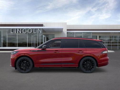 Red Carpet 2026 Lincoln Aviator Reserve AWD