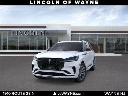White Metallic 2026 Lincoln Aviator Premiere