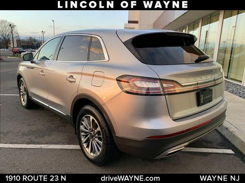 2022 Lincoln Nautilus Standard