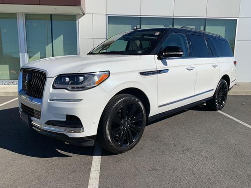 2022 Lincoln Navigator L Black Label
