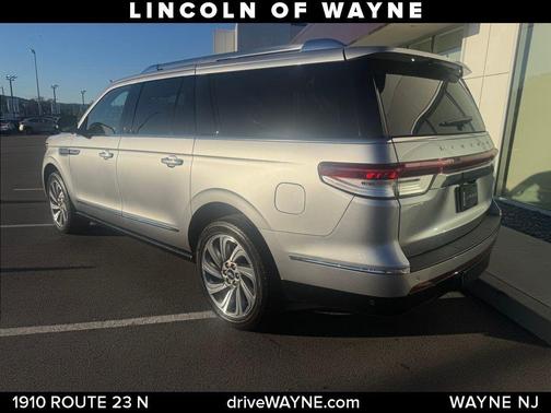 2022 Lincoln Navigator L Reserve