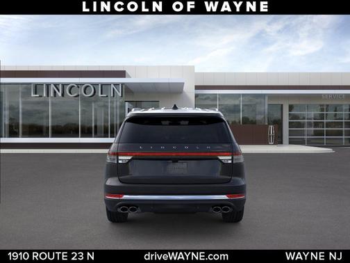 Infinite Black Metallic Clearcoat 2026 Lincoln Aviator Premiere