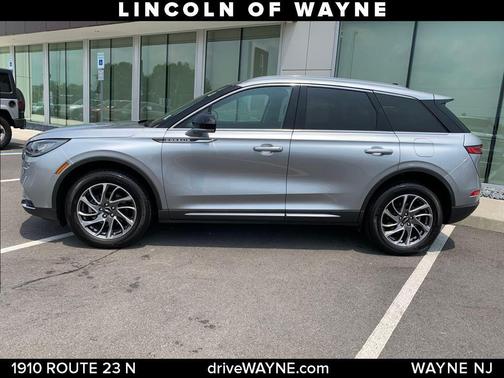 2022 Lincoln Corsair Standard