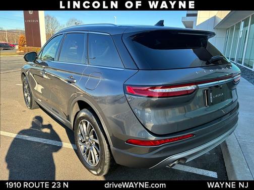 Gray Metallic 2022 Lincoln Corsair Standard