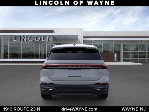 Metallic 2026 Lincoln Nautilus Premiere