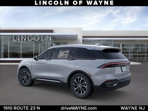 Metallic 2026 Lincoln Nautilus Premiere