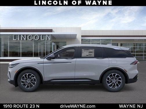Metallic 2026 Lincoln Nautilus Premiere