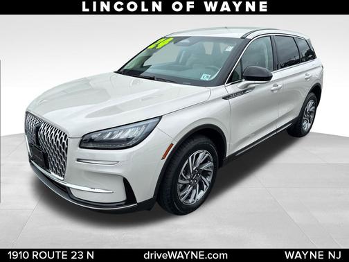 Ceramic Pearl Metallic Tri-Coat 2024 Lincoln Corsair Premiere
