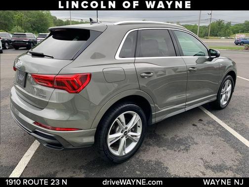 2022 Audi Q3 45 S line Premium