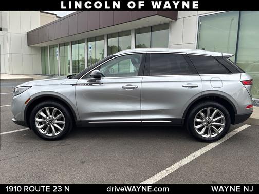 Silver Radiance Metallic Clearcoat 2022 Lincoln Corsair