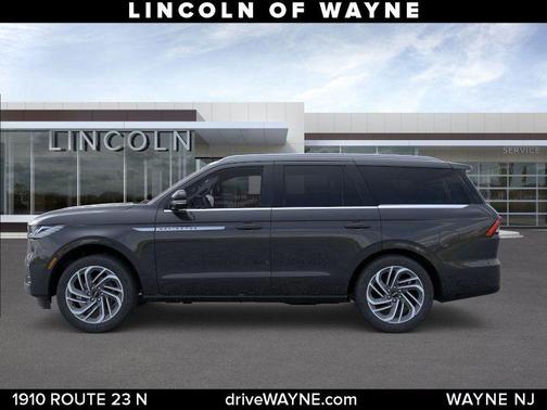Starlight 2026 Lincoln Navigator Reserve