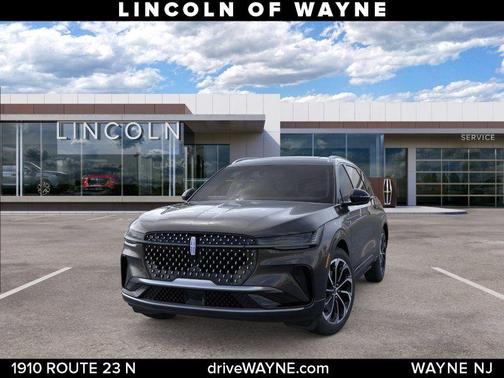 Infinite Black Metallic Clearcoat 2026 Lincoln Nautilus Reserve