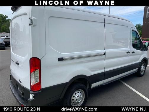 2022 Ford Transit-250 Base