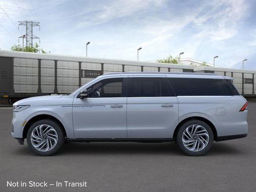 2025 Lincoln Navigator L Reserve