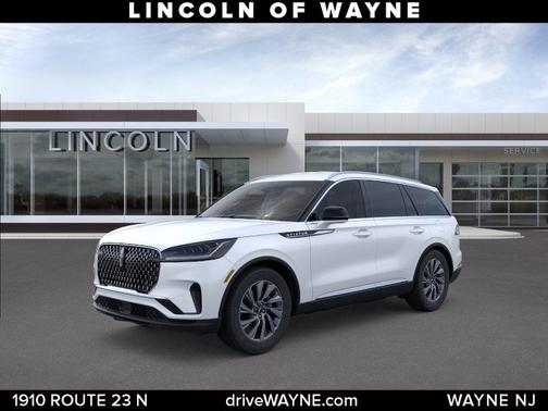 White Metallic 2026 Lincoln Aviator Premiere
