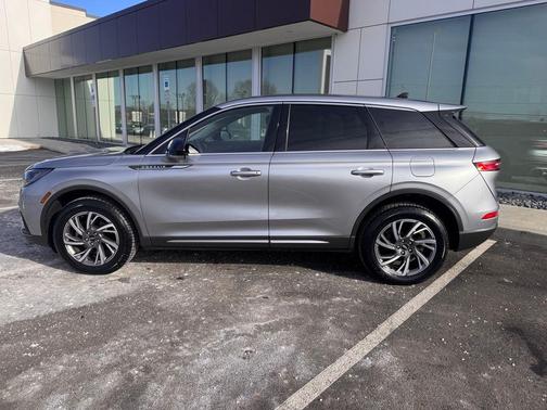 2024 Lincoln Corsair Premiere