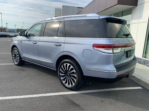 2024 Lincoln Navigator Black Label