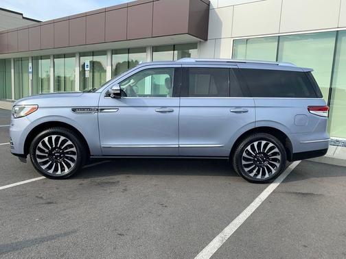 2024 Lincoln Navigator Black Label