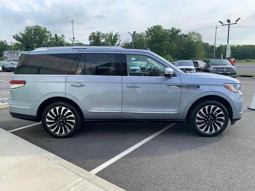 2024 Lincoln Navigator Black Label