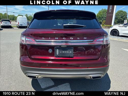 Burgundy Velvet Metallic Tinted Clearcoat 2023 Lincoln Nautilus Reserve