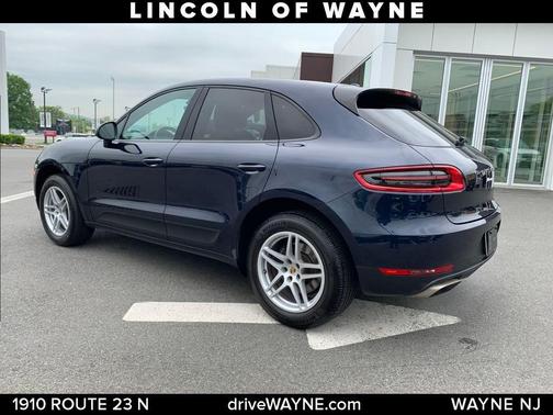 2017 Porsche Macan Base