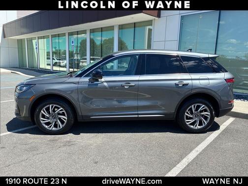 Metallic 2023 Lincoln Corsair Standard