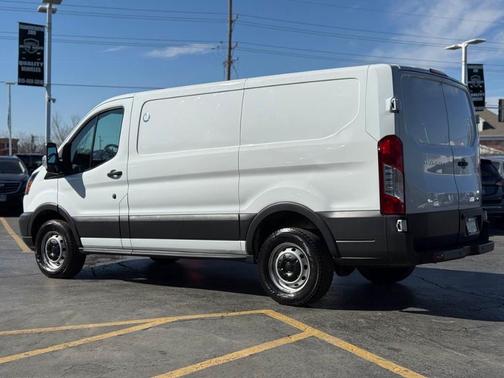 2018 Ford Transit-250 Base