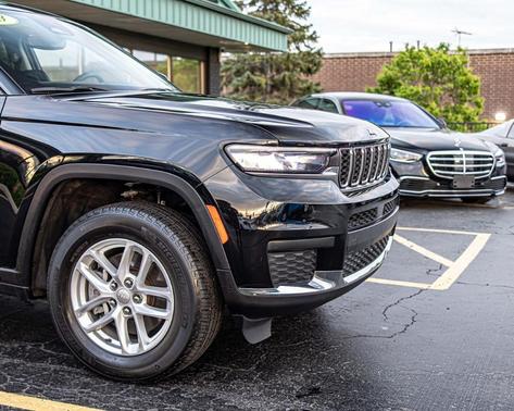 Diamond Black 2023 Jeep Grand Cherokee L Laredo