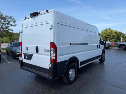 Bright White Clearcoat 2023 RAM ProMaster 2500 High Roof