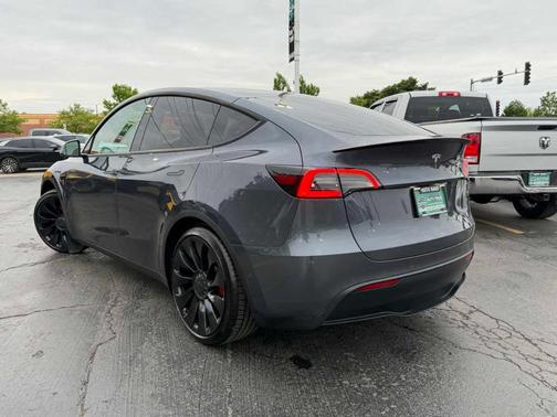 Deep Blue Metallic 2022 Tesla Model Y Performance