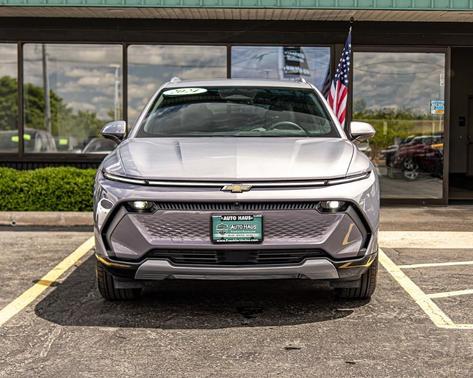 Galaxy Gray Metallic 2024 Chevrolet Equinox EV LT