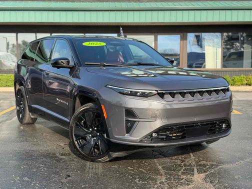Metallic 2025 Jeep Wagoneer S Launch Edition