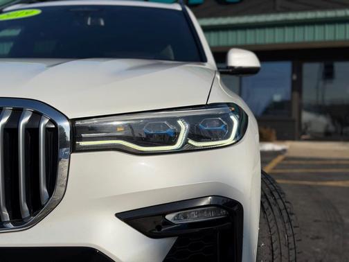 2019 BMW X7 xDrive50i