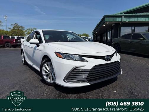 White 2022 Toyota Camry LE